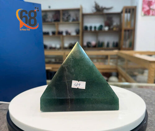 Kim Tự Tháp Đá Thạch Anh Xanh 1.89kg