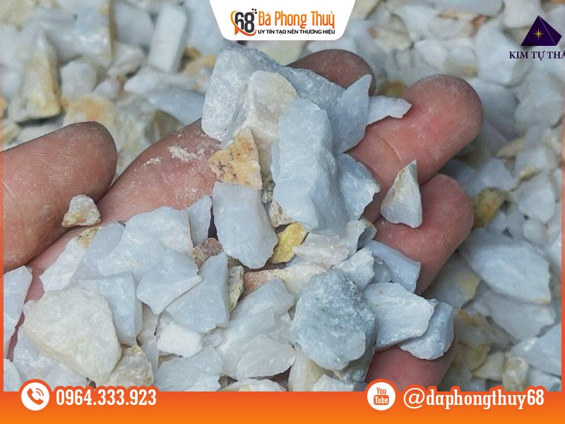 Có nên rải đá thạch anh vụn không? Có nên rải đá thạch anh vụn không?