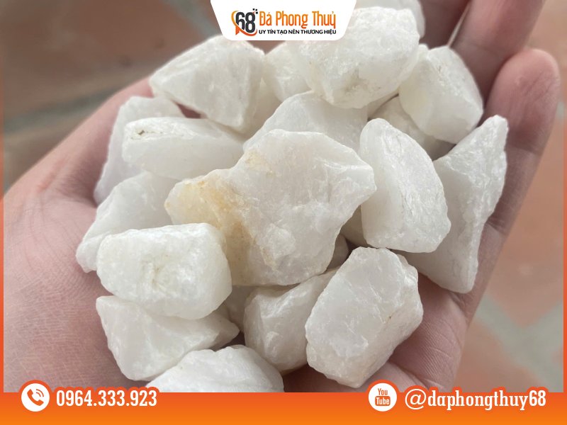 gợi ý kết hợp vật phẩm cùng đá thạch anh vụn trong phòng ngủ gợi ý kết hợp vật phẩm cùng đá thạch anh vụn trong phòng ngủ