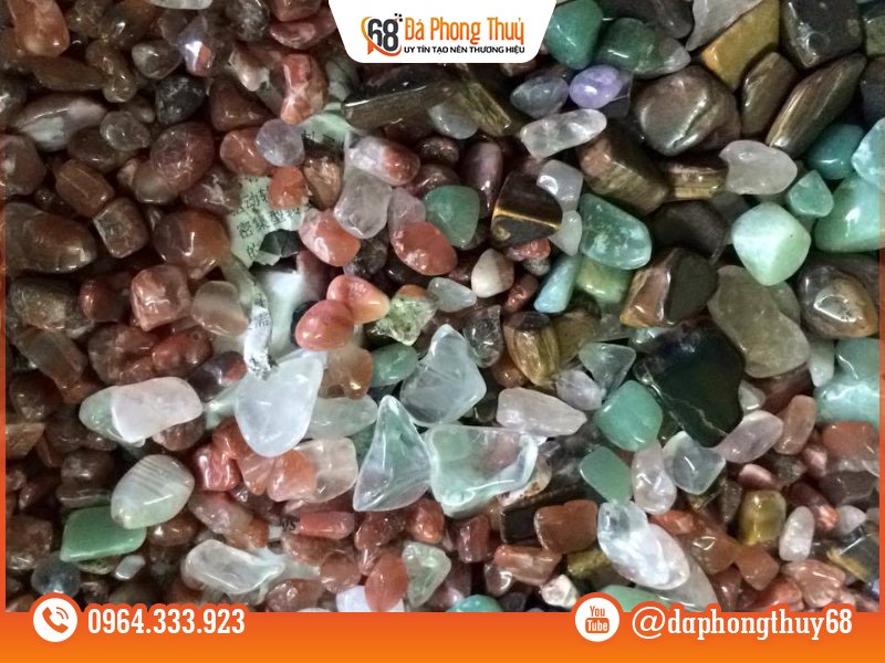Nên chọn loại thạch anh vụn nào cho phòng khách?