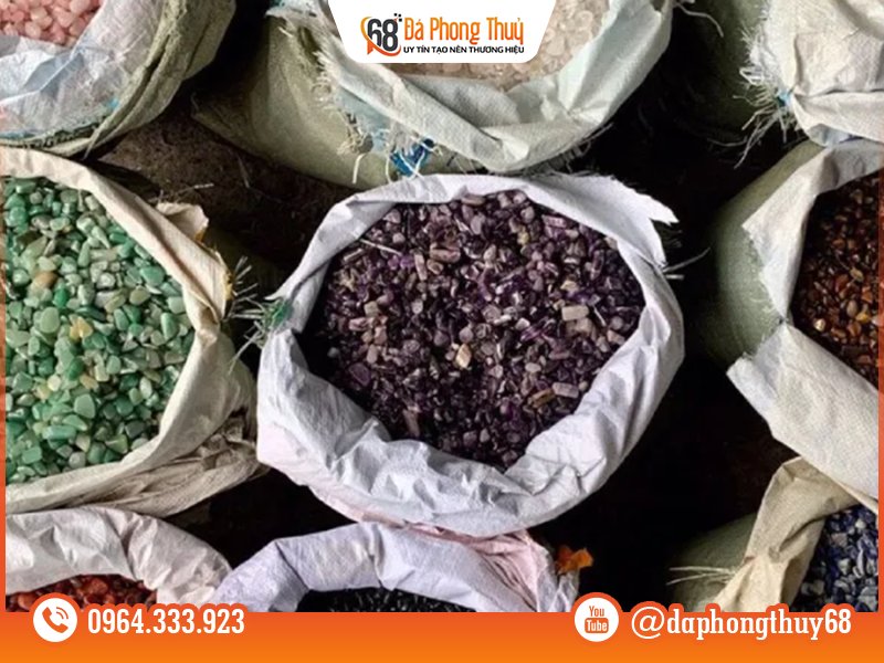 Cách bỏ đá thạch anh vụn vào ví