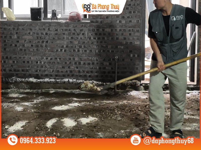 Cách dùng đá thạch anh vụn đen trong nhà - Rải nền trước khi đổ bê tông Cách dùng đá thạch anh vụn đen trong nhà - Rải nền trước khi đổ bê tông