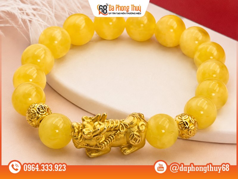 Top 10 vòng đá phong thủy hợp mệnh Kim - 10. Vòng thạch anh tóc vàng kết hợp thạch anh trắng