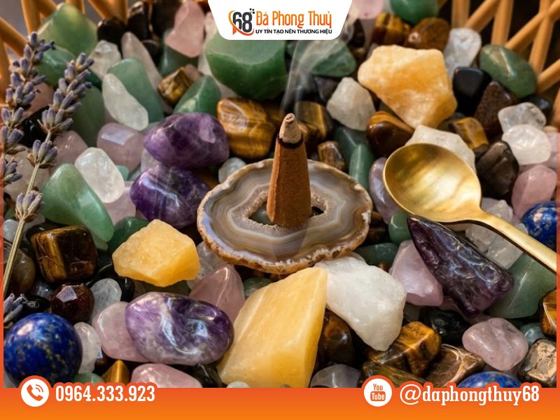 Đá thạch anh vụn ngũ sắc có phù hợp không? - Có nên dùng để rải nền nhà?