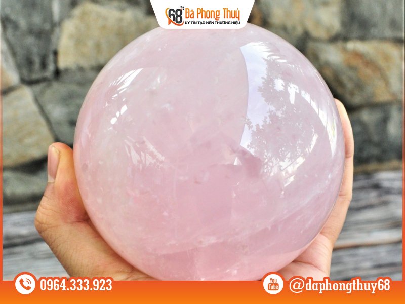 Chọn quả cầu theo tiêu chí nào? - Giá trị quà tặng